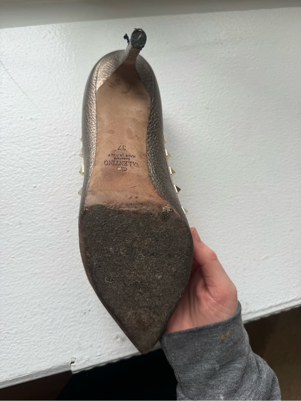 Valentino Metallic Bronze Pyramid-Stud Pointed Pump - Picture 7 of 8